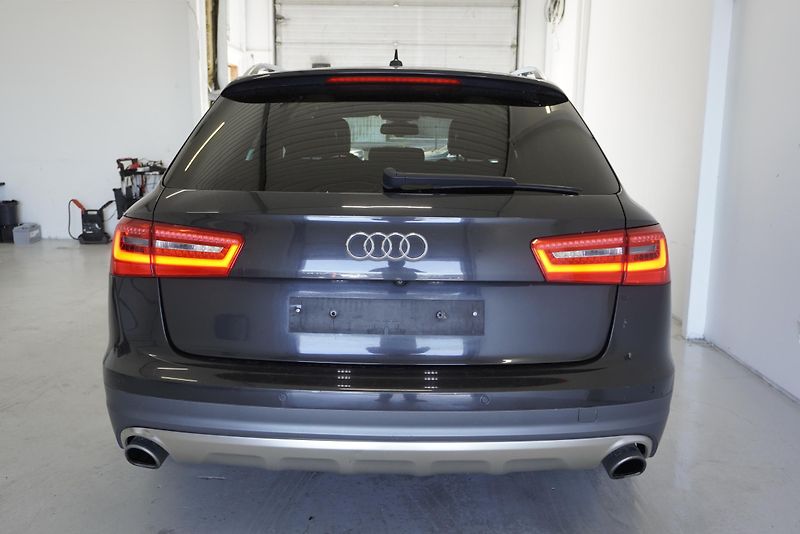 Audi A6 Allroad 3.0 TDi S LINE QUTTRO AUTOMAT - fotka 9 z 36