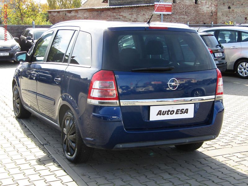 Opel Zafira (2011) 1.8 i, AC, temp - fotka 6 z 17