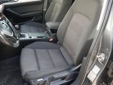 Volkswagen Passat (2015) 2.0 TDi, Comfortline, panor - náhled 9