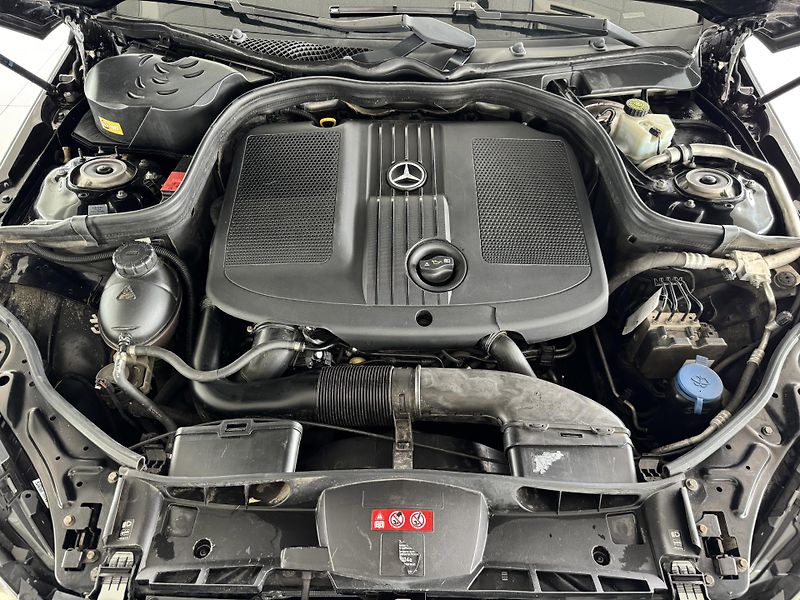 Mercedes-Benz Třídy E 250d BT*9G-Tronic*LED*El.Kufr - fotka 31 z 31