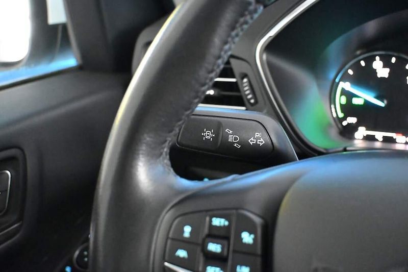 Ford Kuga (2021) 2.5 LED ACC Kamera Head-up Taž - fotka 32 z 42