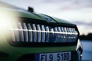 Automobilka Škoda pokořila s plně elektrickým vozem SUV Enyaq RS rekord v nejdelším souvislém driftu na ledě.