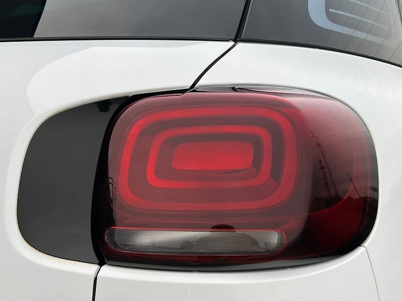 Citroën C3 Aircross (2022) 1.2 PureTech-ALU-P-KAMERA - fotka 11 z 46