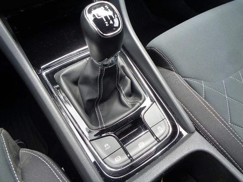 Škoda Karoq 1.5 TSI SPORTLINE  110 KW - fotka 21 z 28