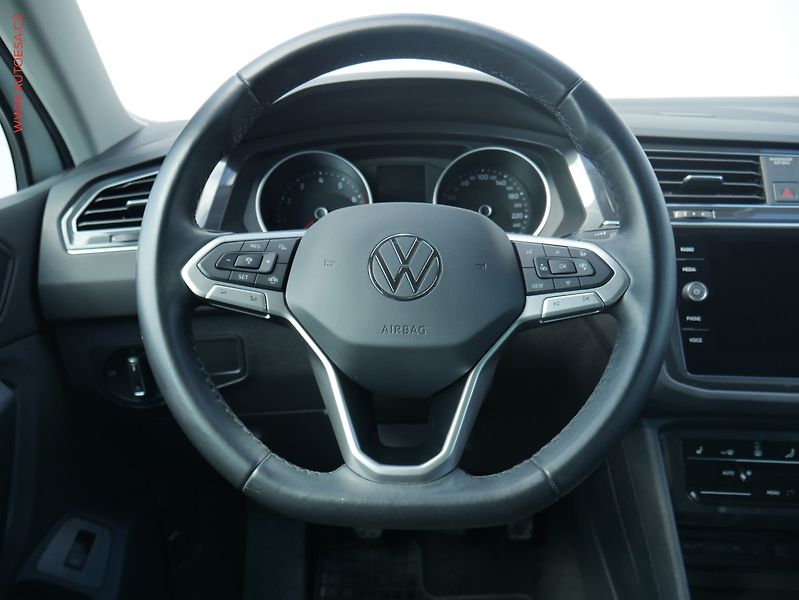 Volkswagen Tiguan (2021) 1.5 TSi, 1.maj,ČR, Life, LED - fotka 23 z 26