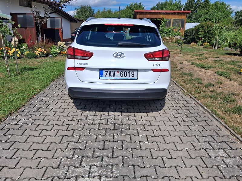 Hyundai i30 (2019) 1.6 CRDi, diesel, 85 KW, 2019 - fotka 4 z 11