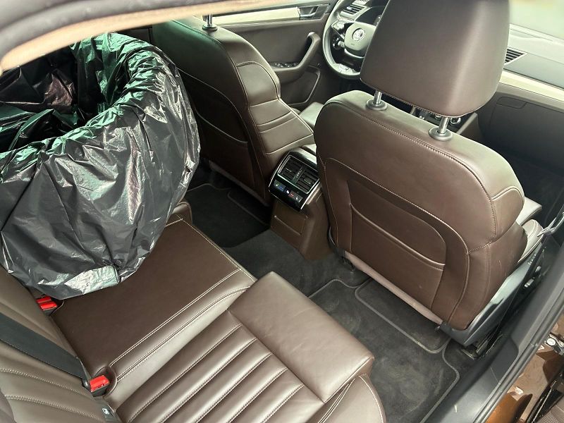 Škoda Superb (2021) L&K 2.0TDI 147kW DSG 4x4 TAŽNÉ - fotka 8 z 11