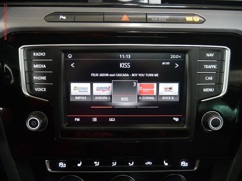 Volkswagen Passat (2015) 2.0TDI 4x4, DSG, navi, bixen - fotka 14 z 21
