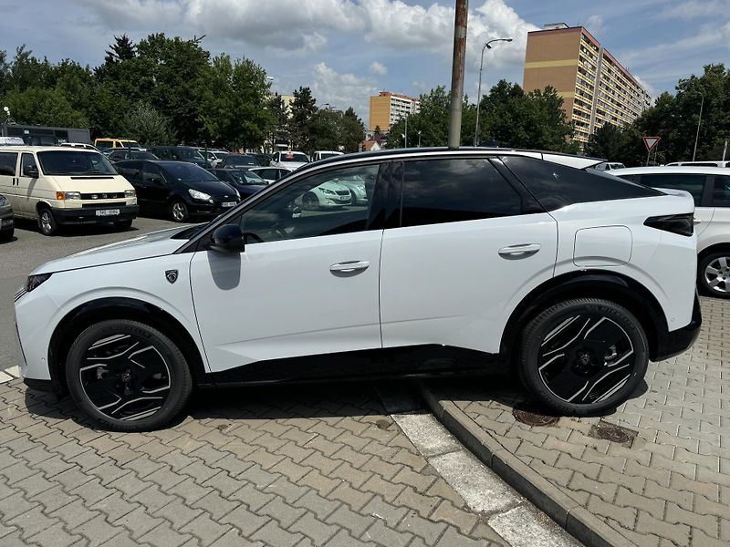 Peugeot 3008 (2024) GT - fotka 3 z 21