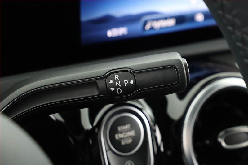 Mercedes-Benz Třídy A (2025) A 200 - fotka 10 z 25