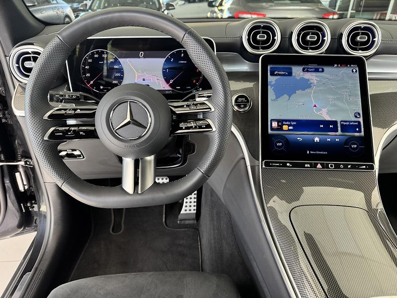 Mercedes-Benz GLC 300d 4MATIC*198kW*AMG*Tažné - fotka 12 z 38