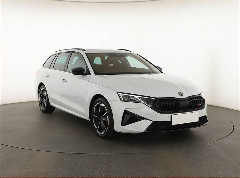 Škoda Octavia (2025) RS 2.0 TSI, RS, KAMERA - fotka 1 z 19