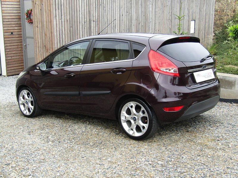 Ford Fiesta (2009) 1.6 TDCi 66kW - fotka 5 z 34