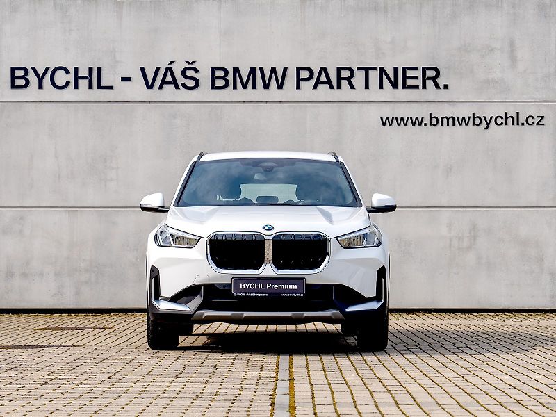 BMW X1 xDrive20d (U11) - fotka 3 z 31