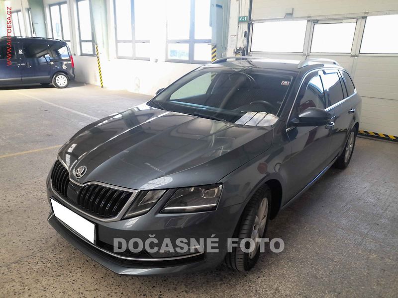 Škoda Octavia (2019) 2.0 tdi, AT - fotka 1 z 3