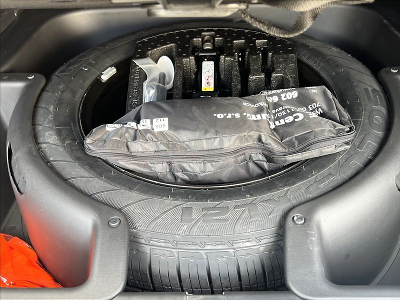 Jeep Grand Cherokee 3,0 CRD  TRAILHAWK AWD nové ČR - fotka 17 z 43
