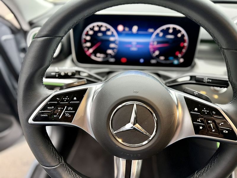 Mercedes-Benz Třídy C (2025) 220 d 4MATIC kombi - fotka 17 z 41