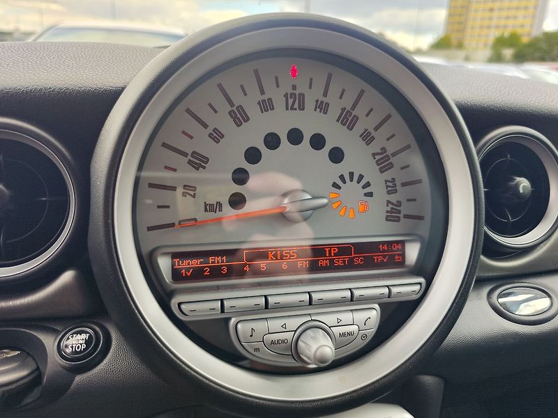 Mini Cooper S 1.6/141kW John Cooper Works - fotka 16 z 25