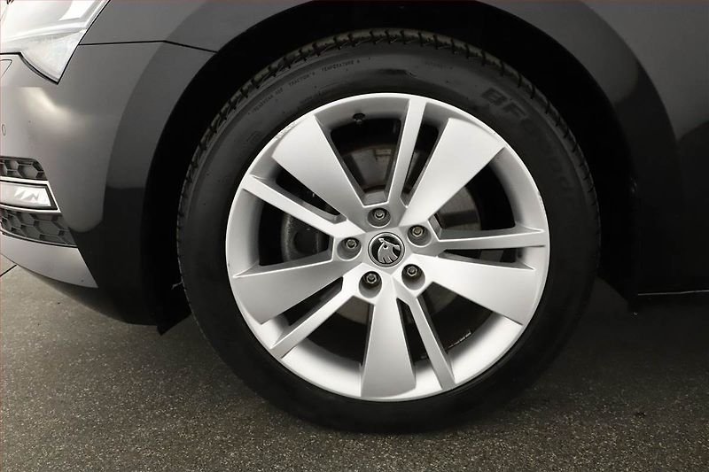 Škoda Superb (2020) Style 2.0 TDI, Automat, ČR - fotka 12 z 19