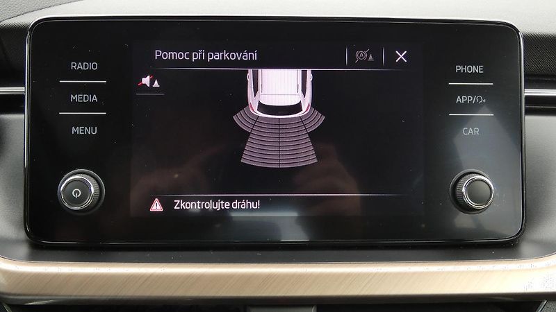 Škoda Kamiq 1,5 TSi 110KW STYLE - fotka 16 z 23