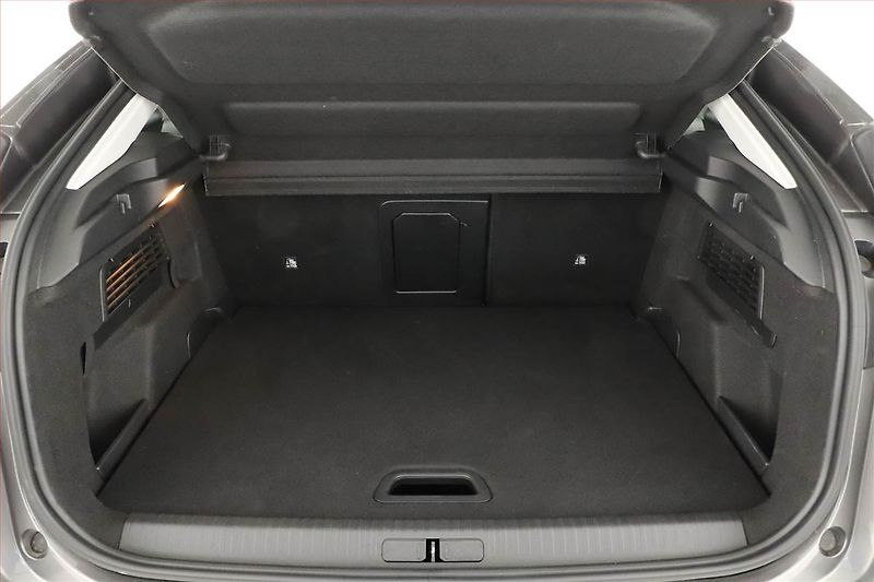 Citroën C4 (2023) 1.2 PureTech, Automat, Kůže - fotka 11 z 19