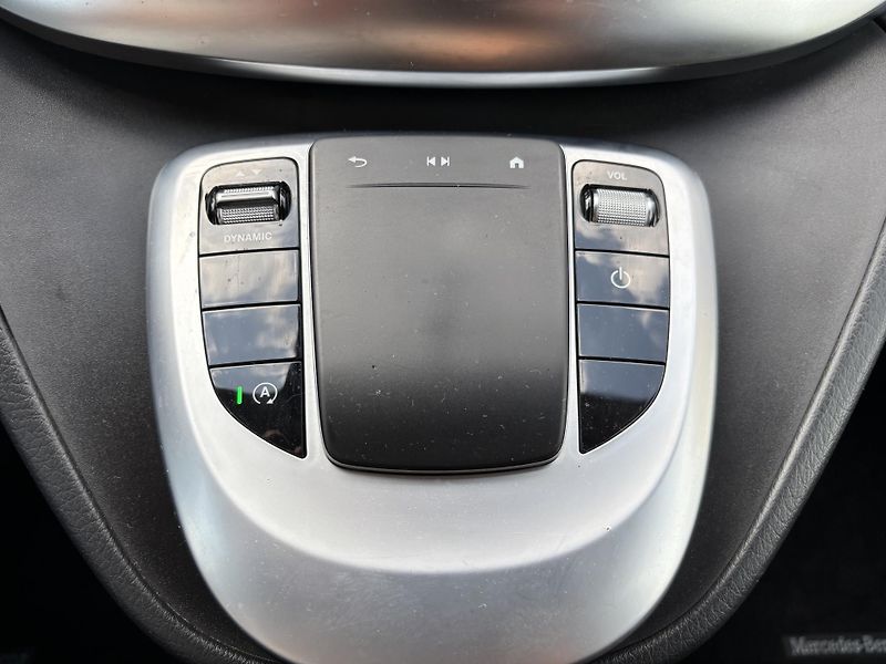 Mercedes-Benz Třídy V (2021) 220dA 120kW, 7míst, ČR, DPH - fotka 13 z 20