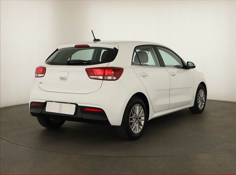 Kia Rio (2022) Exclusive 1.0 T-GDI, ČR,1.maj - fotka 5 z 13