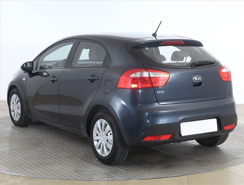 Kia Rio (2014) 1.25 CVVT, Serv.kniha - fotka 4 z 14