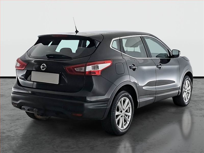 Nissan Qashqai (2015) 1.2 DIG-T, Tempomat - fotka 5 z 17