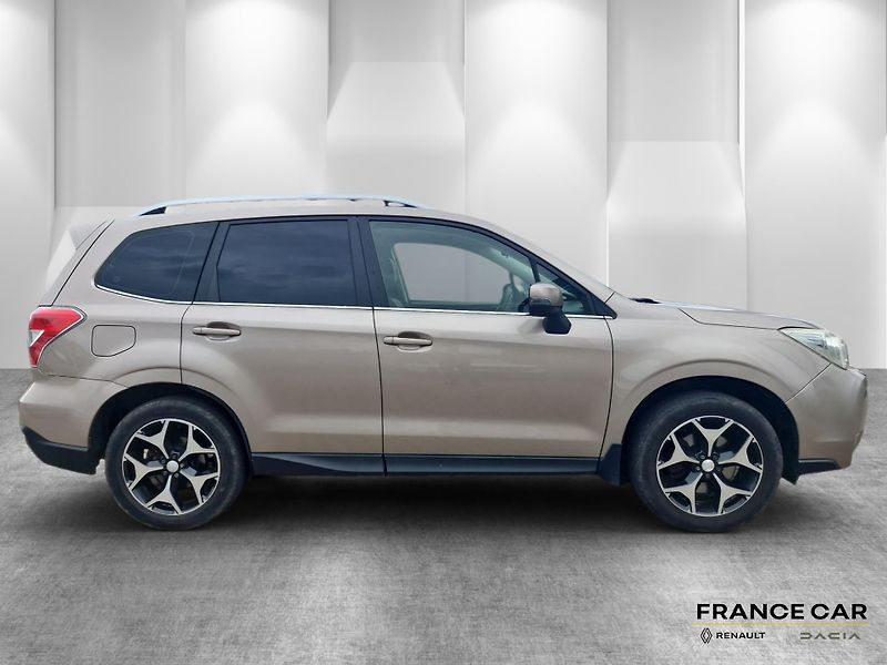 Subaru Forester (2014) 2,0 XT 177 kW 1.maj. ČR - fotka 4 z 24