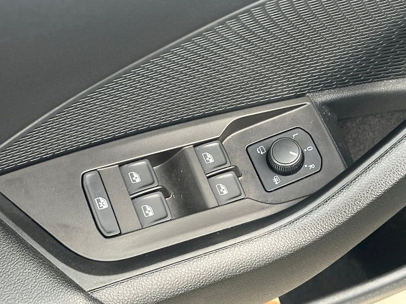 Škoda Octavia (2024) Style 1.5 TSI 110 kW 6°manuáln - fotka 14 z 34