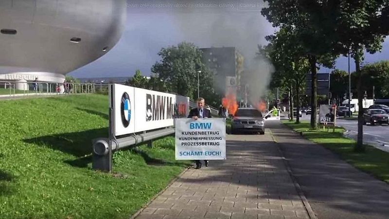 Hadi Pourmohseni a jeho protest vůči BMW.
