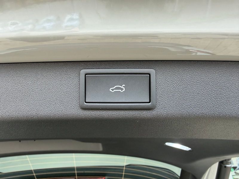 Škoda Elroq (2025) Sportline 85 210 kW / 82 kWh - fotka 24 z 30