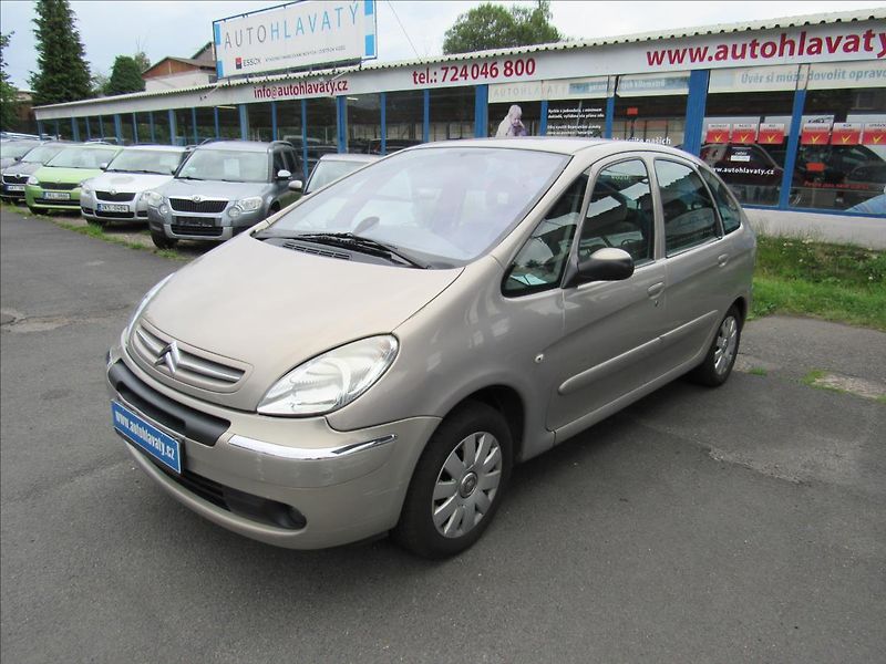 Citroën Xsara Picasso 1,8 85kW - fotka 1 z 24