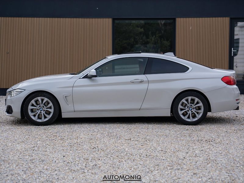 BMW Řada 4 (2016) 435i F32 Sport Pano, H&K, HUD - fotka 18 z 24