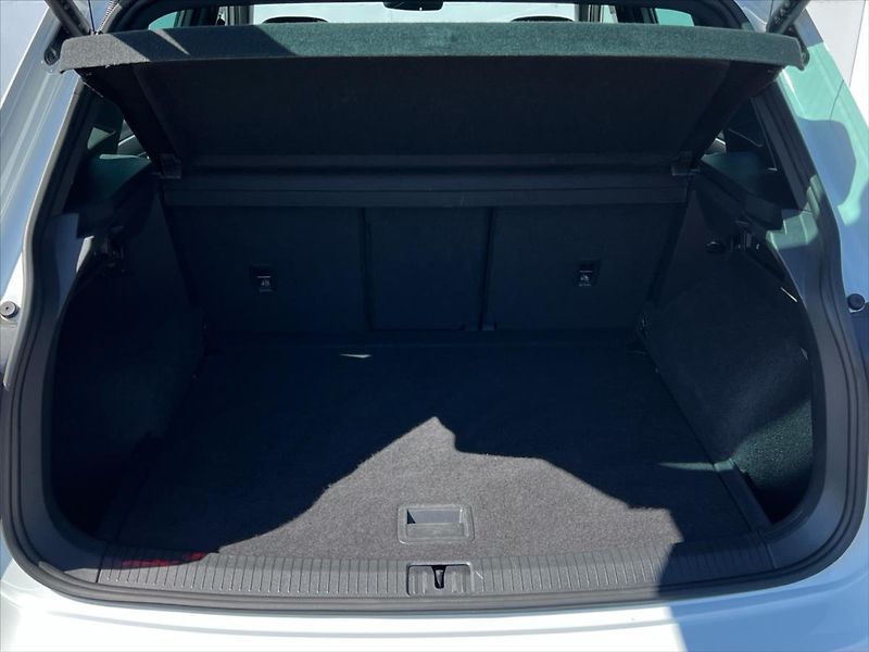 Volkswagen Tiguan 1,5 TSi 110 kW 7DSG R-LINE - fotka 14 z 27