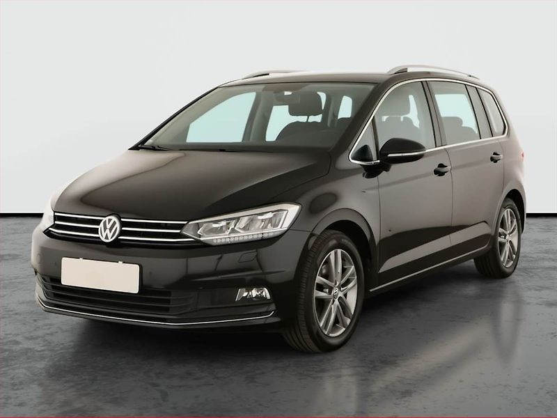 Volkswagen Touran (2018) 1.5 TSI, Navi, Park. senzory - fotka 2 z 16