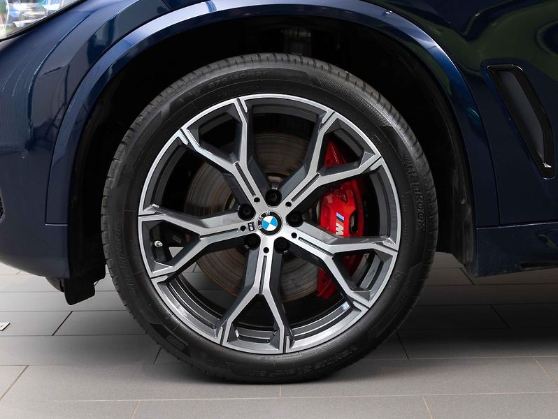 BMW X5 xDrive40d - fotka 5 z 23