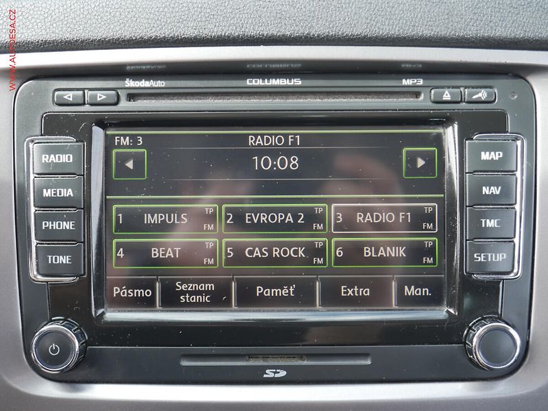 Škoda Octavia (2012) 1.6 TDi, ČR, Elegance - fotka 16 z 23