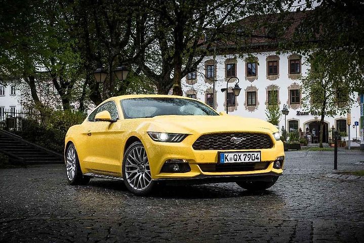 Chcete auto, které udrží hodnotu? Pak by jeho barva měla rozjasňovat dny!