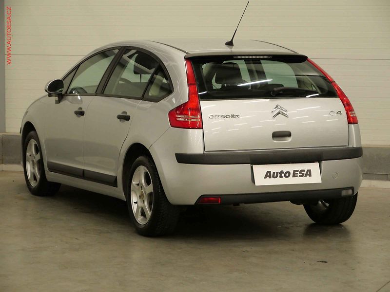 Citroën C4 (2009) 1.4i, 2.maj,ČR, AC, temp - fotka 6 z 20