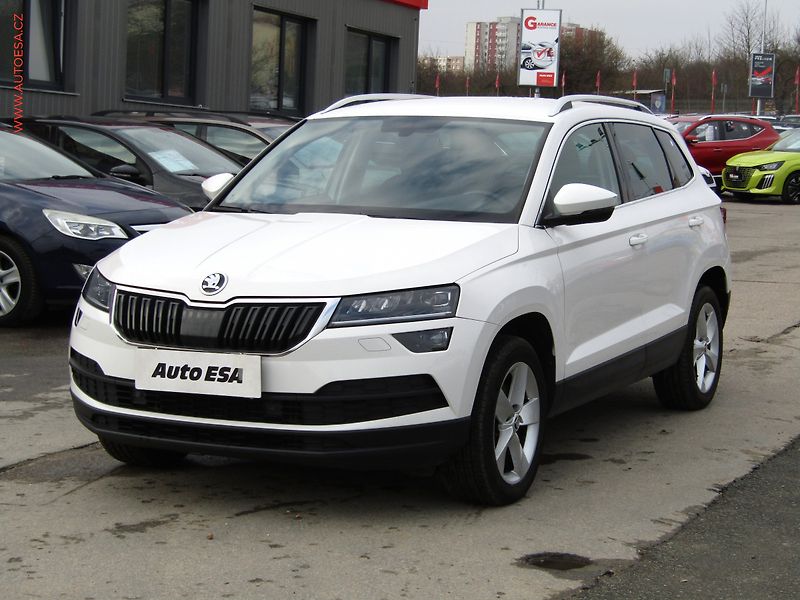 Škoda Karoq (2019) 2.0 TDi 4x4, ČR, Style, DSG - fotka 3 z 22