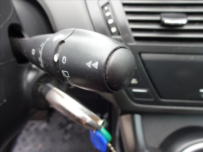 Citroën C4 Picasso 1,6HDI 80kW - fotka 40 z 44