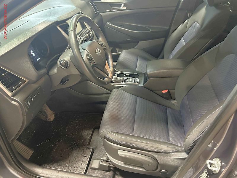 Hyundai Tucson (2017) 1.7 CRDi, ČR, AT, navi, LED - fotka 9 z 17