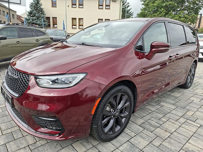 Chrysler Pacifica (2020) 3,6LV6 SPORT,DVD,ALU REZERVACE - fotka 3 z 34
