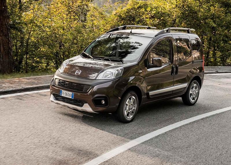 Výhodně koupíte třeba Dacii Duster, která na podzim plošně zlevnila o 15 tisíc korun.