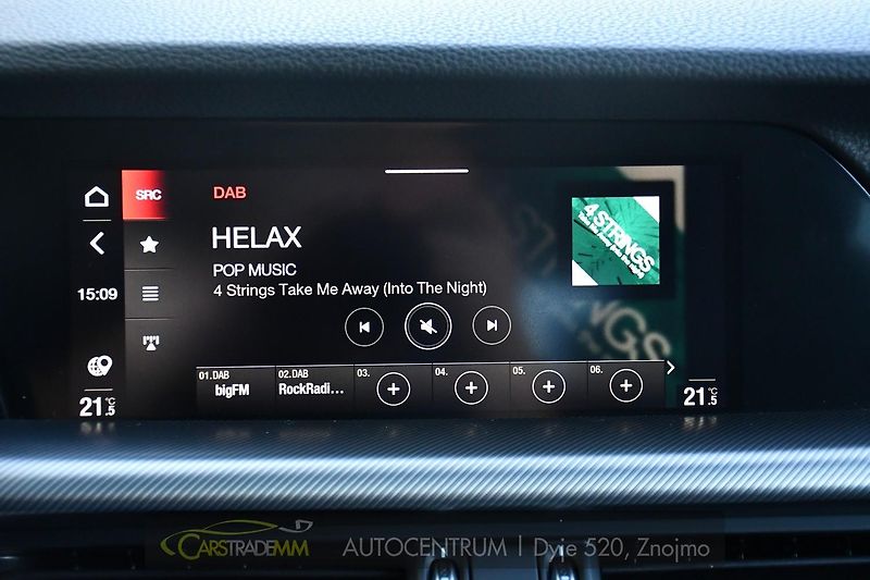 Alfa Romeo Stelvio 2.2D 16V 154kW Veloce AT8-Q4 - fotka 38 z 51
