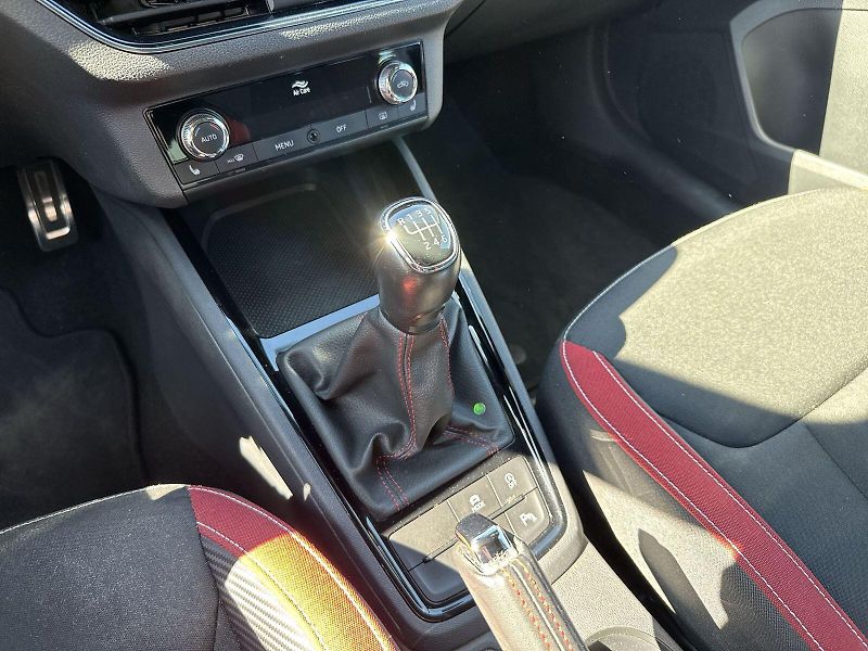 Škoda Scala (2022) 1.0 TSI Monte Carlo - fotka 23 z 30