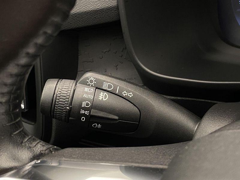 Volvo XC40 T3 KINETIC AUT CZ 1.maj - fotka 22 z 38