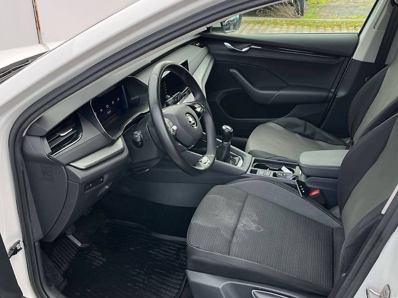 Škoda Octavia (2022) Ambition 2.0 TDI - fotka 14 z 20